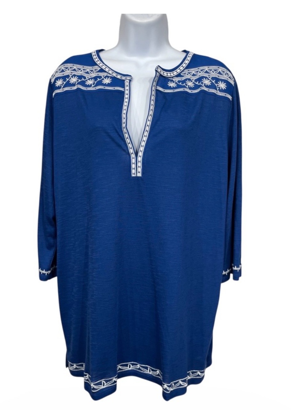 Urban Coco embroidered top size XL
